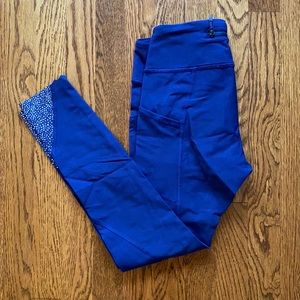 Lulu lemon Navy Blue Leggings Workout Material